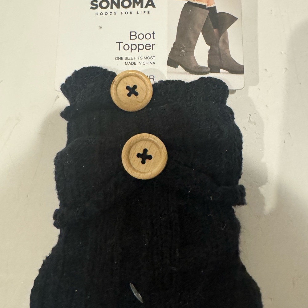 Sonoma Black Boot Topper with Wooden Buttons